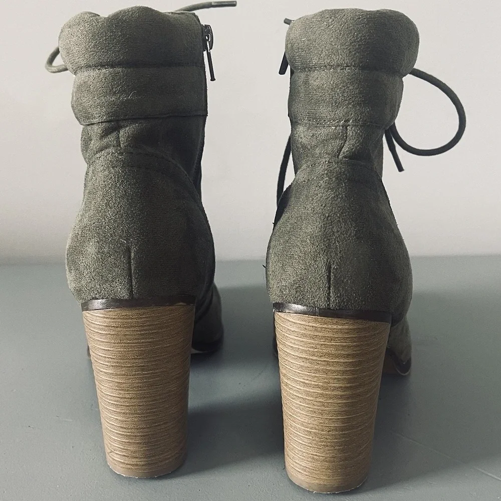 Candies Ankle Booties Women's Size 8.5 M Couture Olive‎ Green Suede Heeled